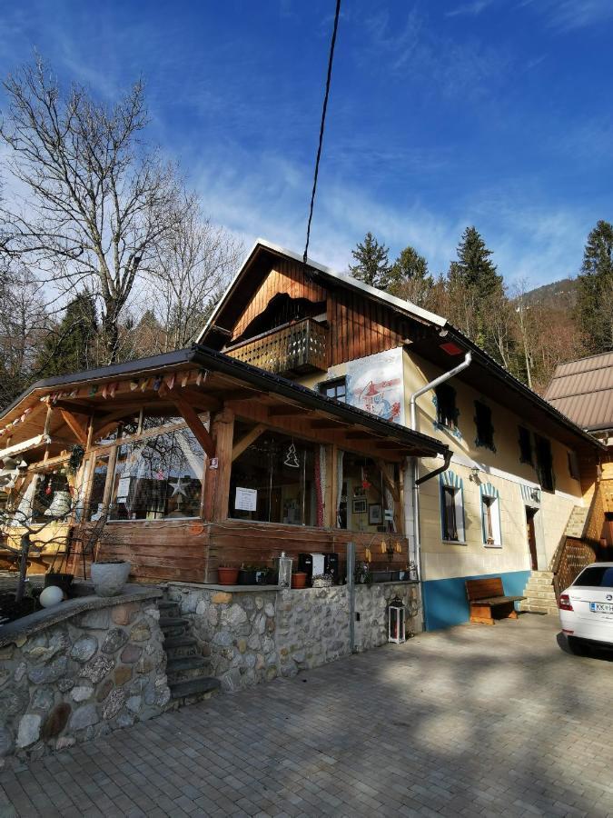 Farm Stay Trlej Begunje na Gorenjskem Eksteriør bilde